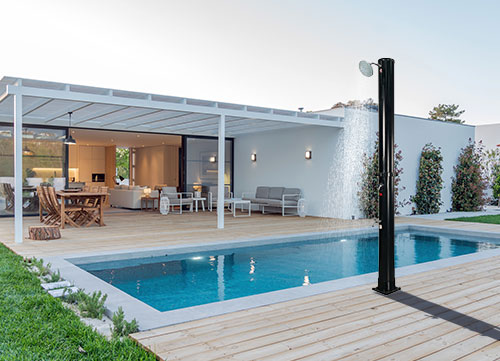 수영장 태양열 샤워: 구매 조언에 대한 완벽한 가이드